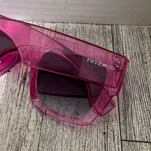 Women’s Frye & Co. Pink Oversized Square Frame 100% UV Sunglasses - Picture 2 of 6